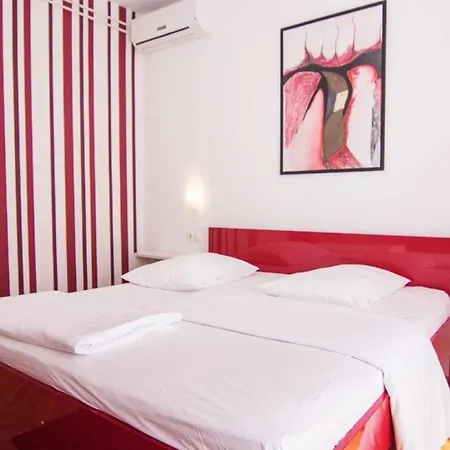 Lara With Pool&whirpool&pet Friendly&100m From The Sea- Rab By Guide *