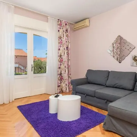 Lara With Pool&whirpool&pet Friendly&100m From The Sea- Rab By Guide * ラブ
