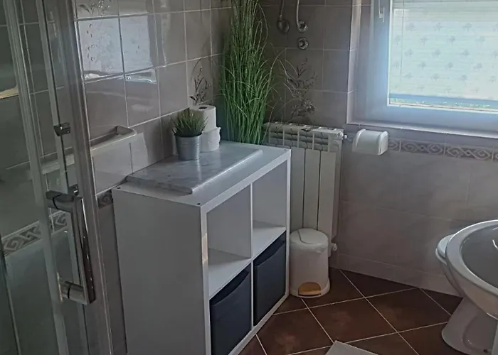 Lara With Pool&whirpool&pet Friendly&100m From The Sea- Rab By Guide 빌라 라브