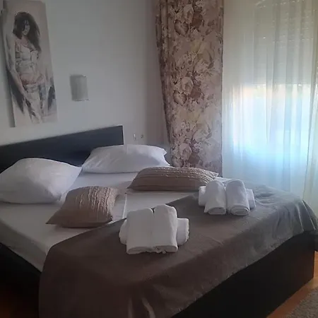 Lara With Pool&whirpool&pet Friendly&100m From The Sea- Rab By Guide * Rab Town